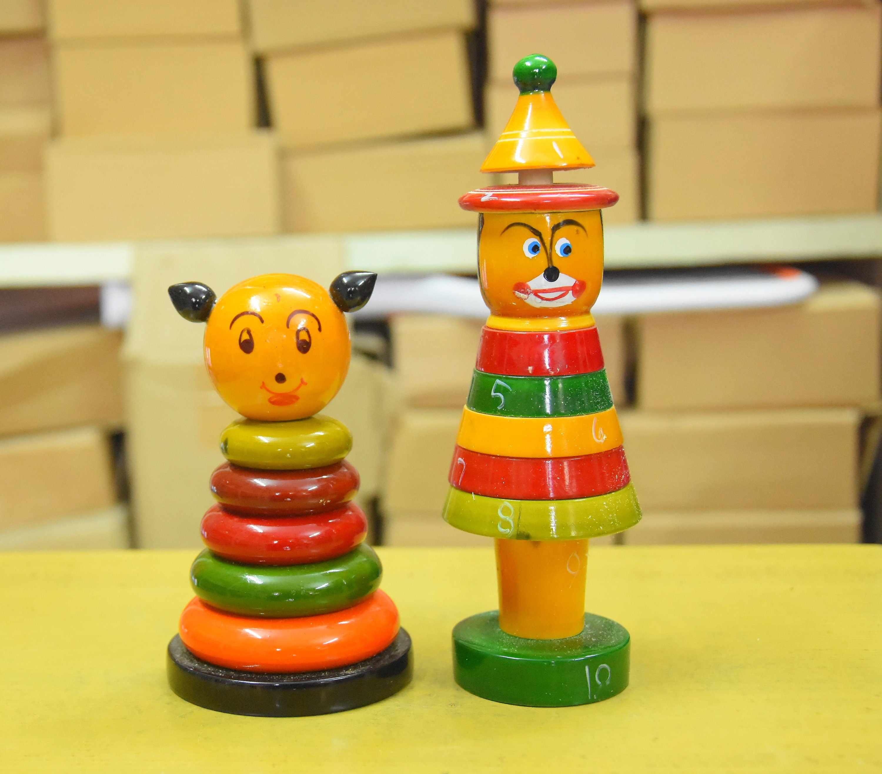 Jeu de jouets éducatifs en bois avec anneaux empilables Joker, avec anneaux numérotés