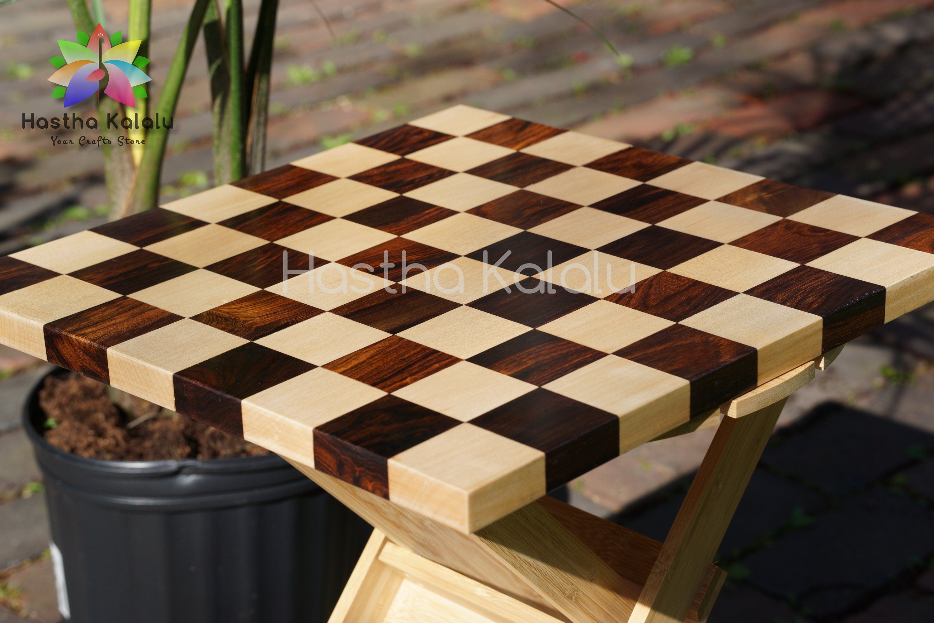 Double-sided Modern Borderless Chess Board made in Walnut: Maple Wood
