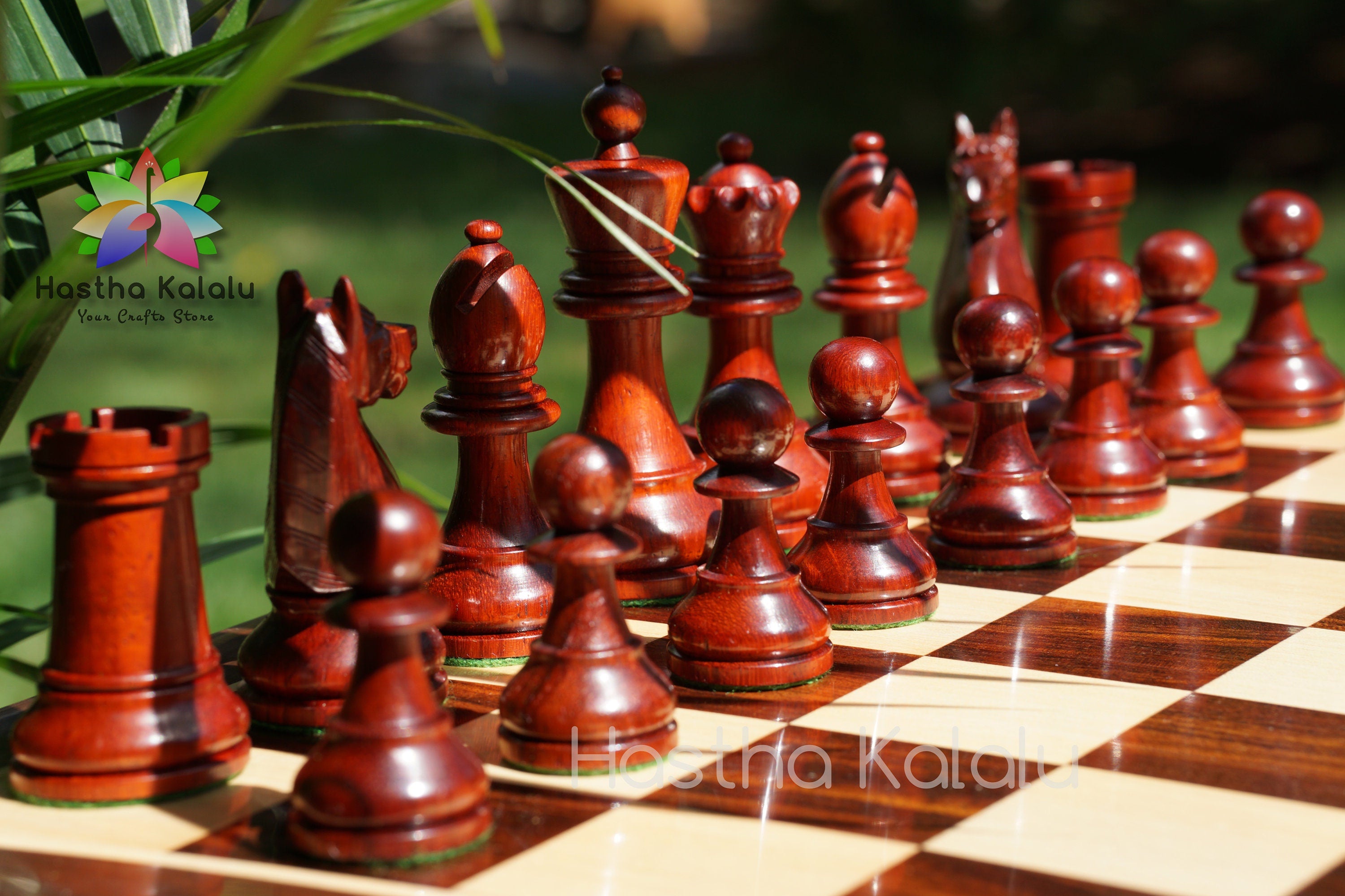 1920 German Collectors Budrosewood Staunton Style Chess Pieces with Anjanwood Board