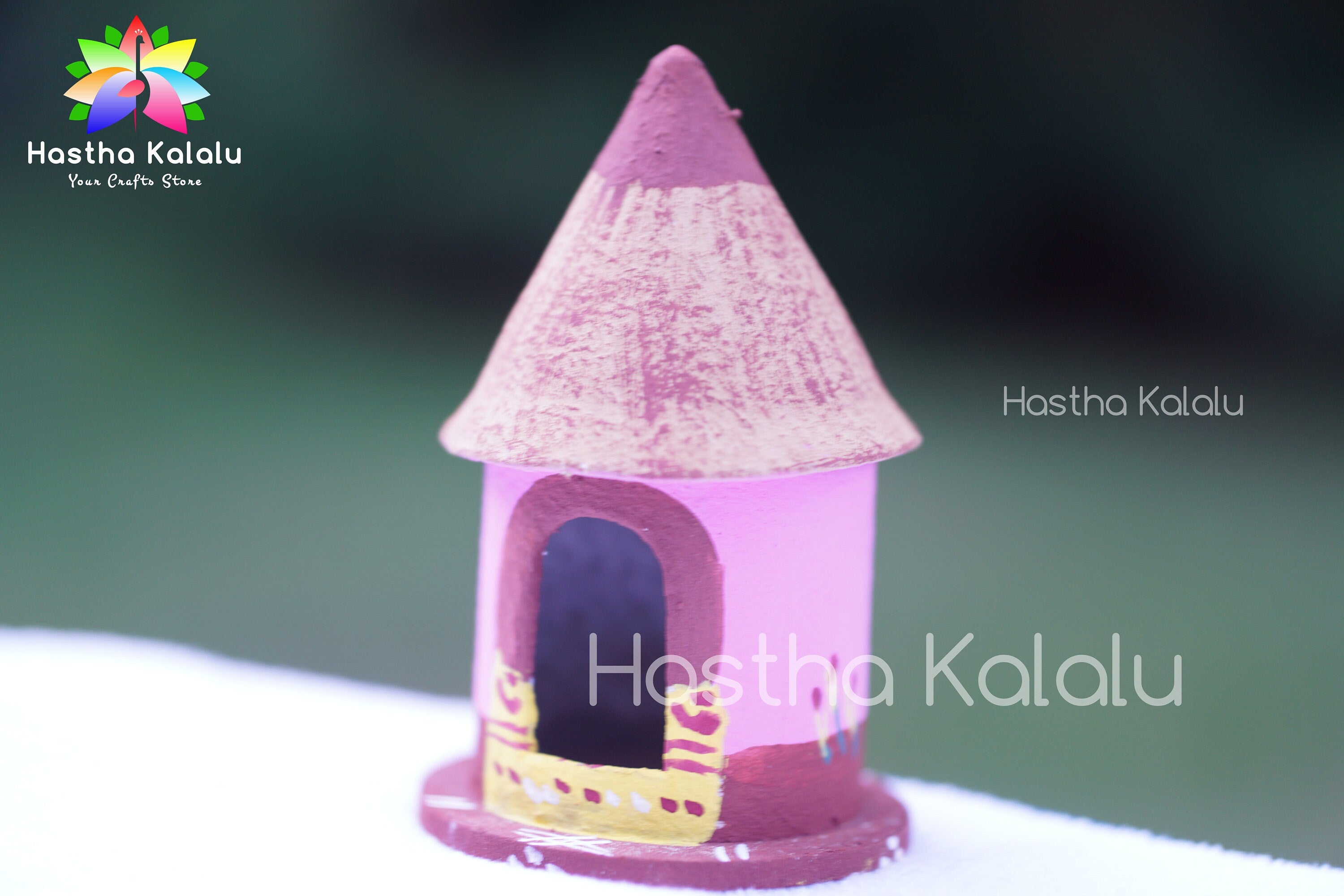 Handmade/ Vegetable Color Painted Wooden Hut Show Piece