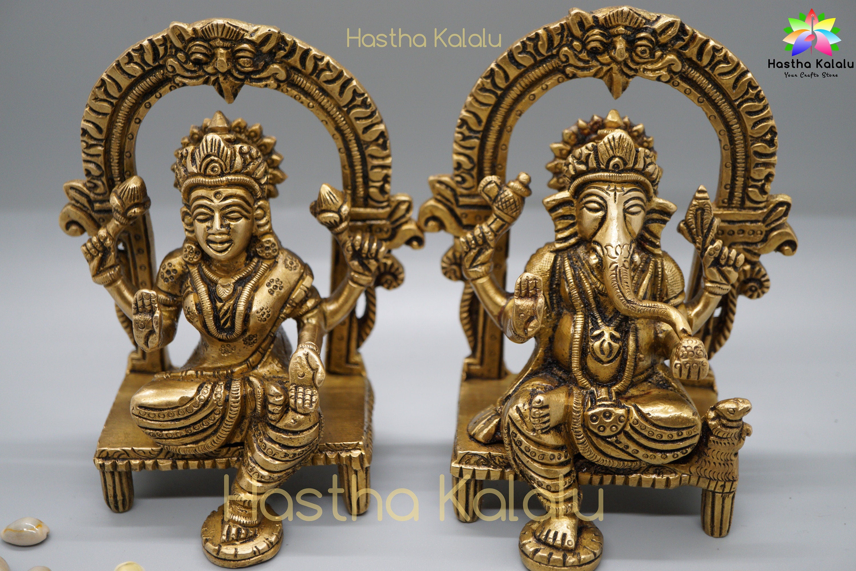 Laxmi Ganapathi Brass Figurine | Brass Sculpture