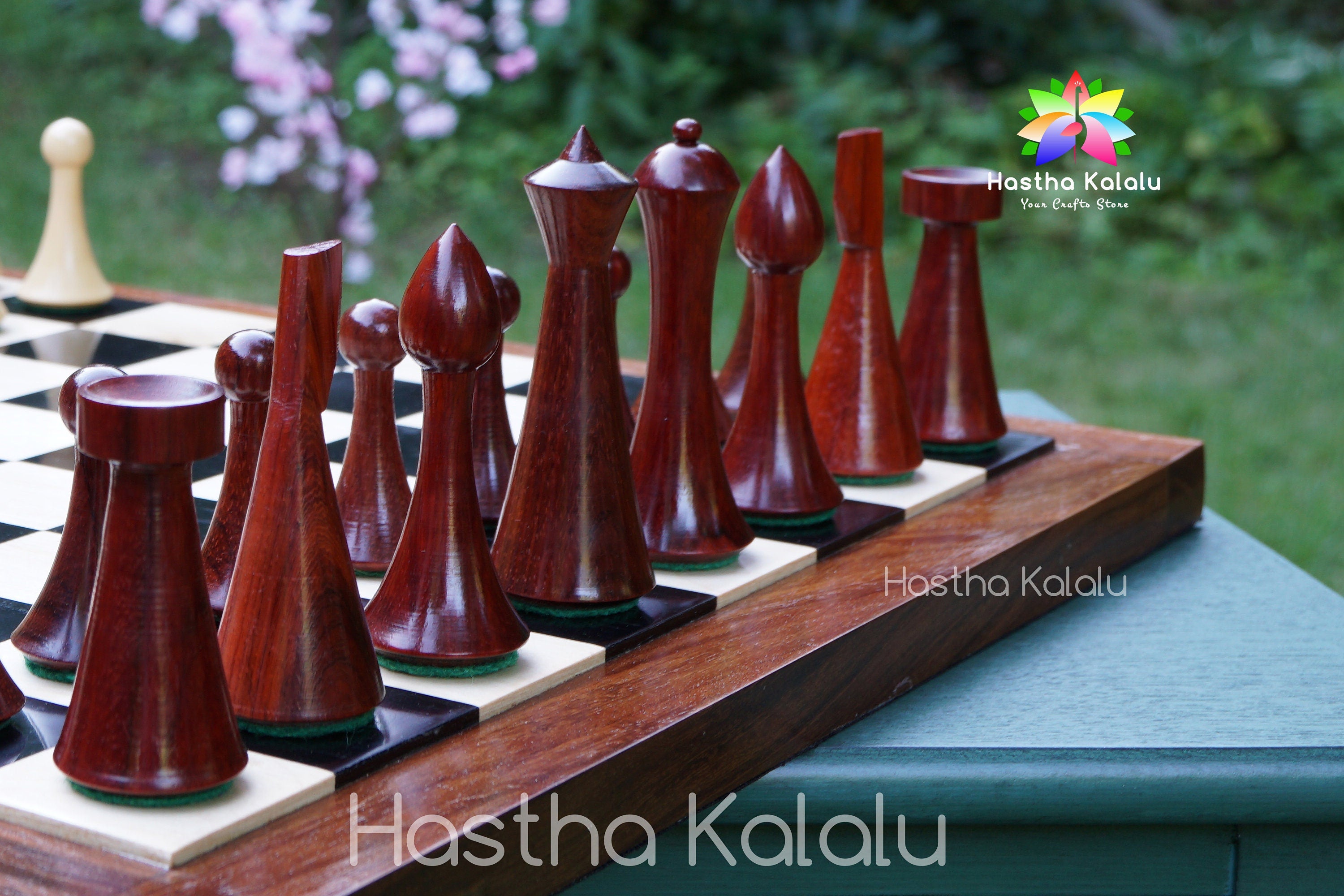 Combo Chess Set | Minimalist Style Modern Design Hermann Ohme Padauk Wood Chess Set with Endgrain Ebony Board