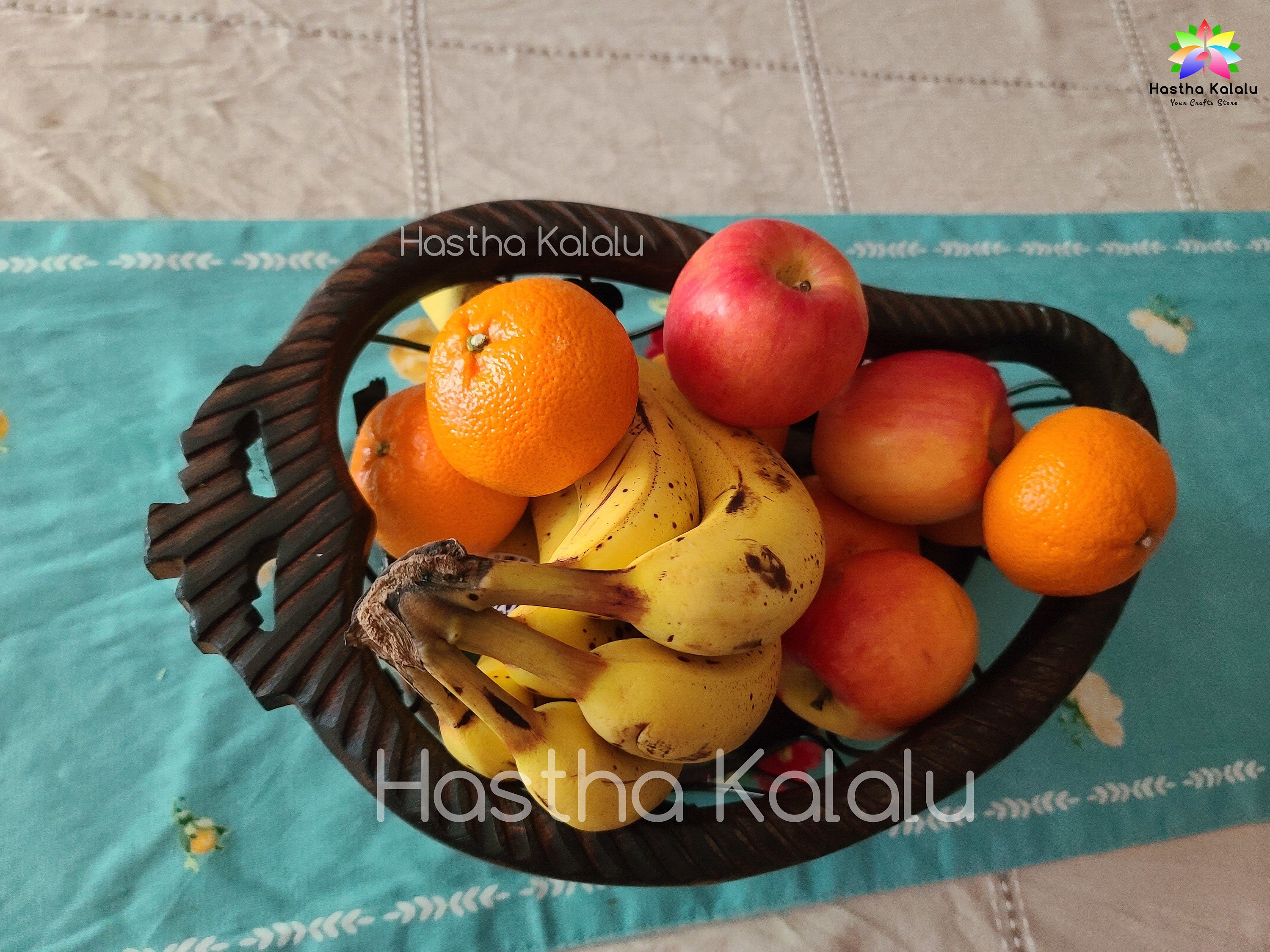 Bol de fruits/panier de fruits en forme de mangue en bois-métallique fait à la main de 15 pouces de long