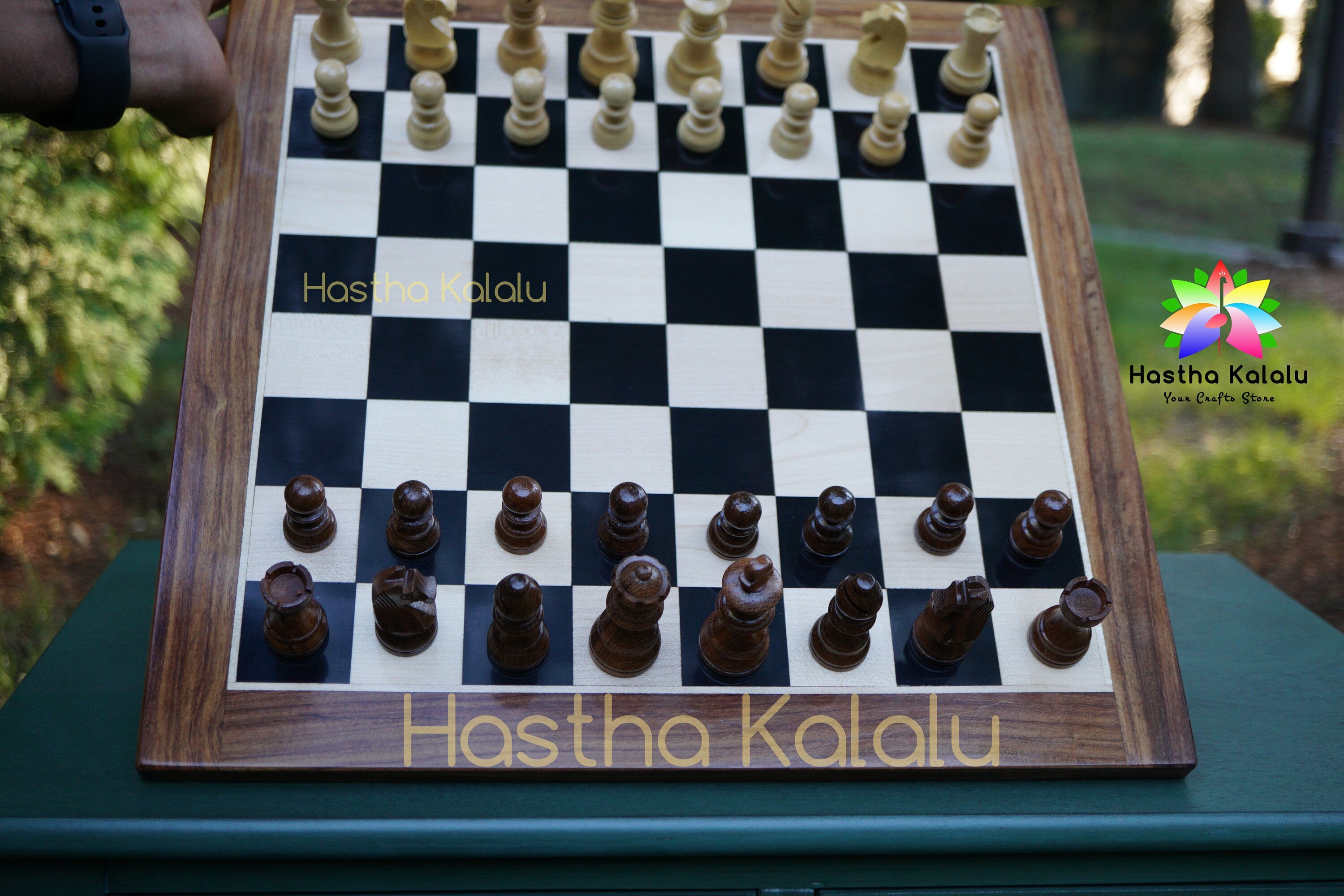 Magnetic Flat Chess Board with Ebony and Maple Wood with Sheesham German Knight Chess Pieces and a Leather Case