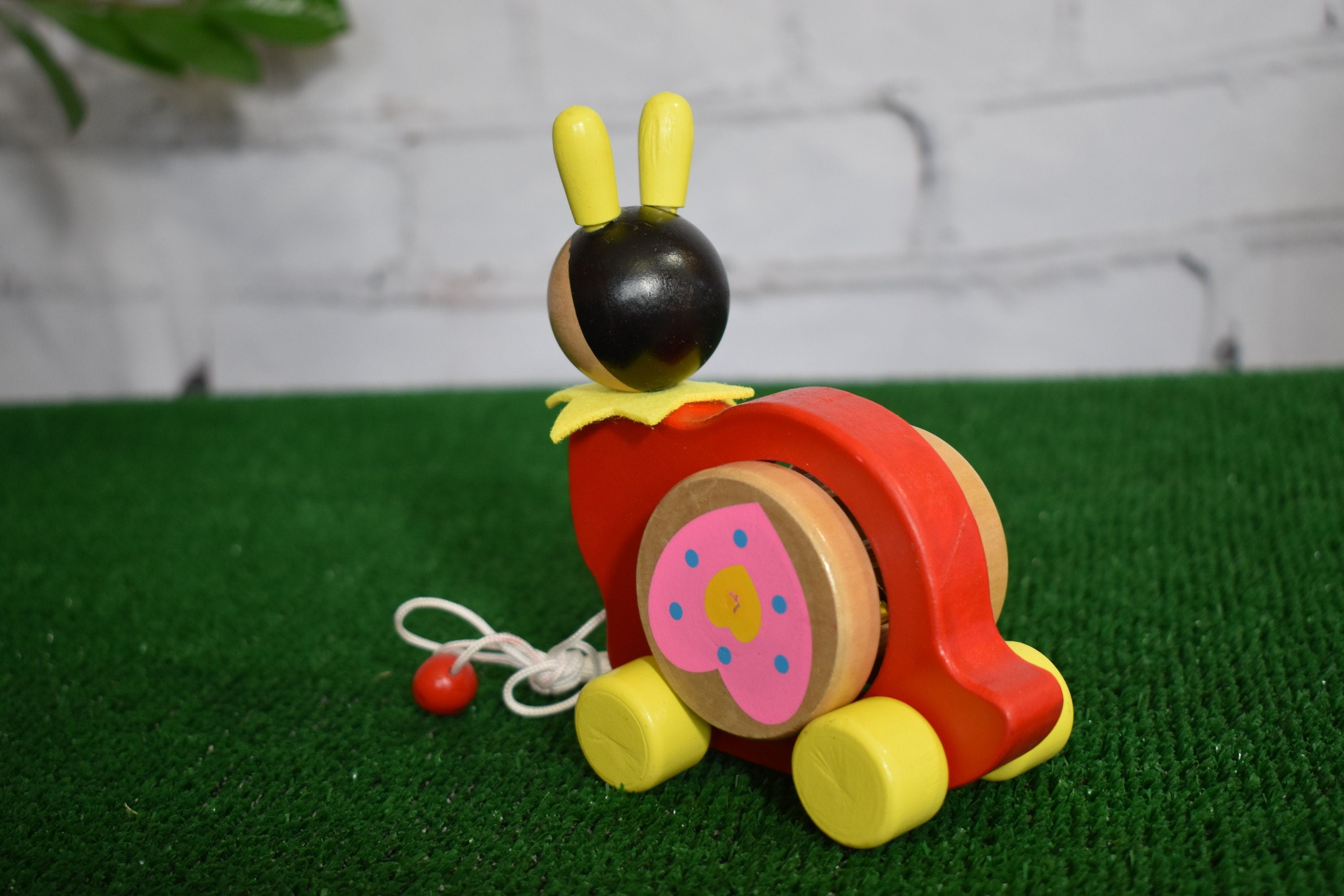 Child-Safe Artistic Handmade Snail With Bell on Wheels Toddler Wooden Pull Toy / Toddler Gift / Return Gifts