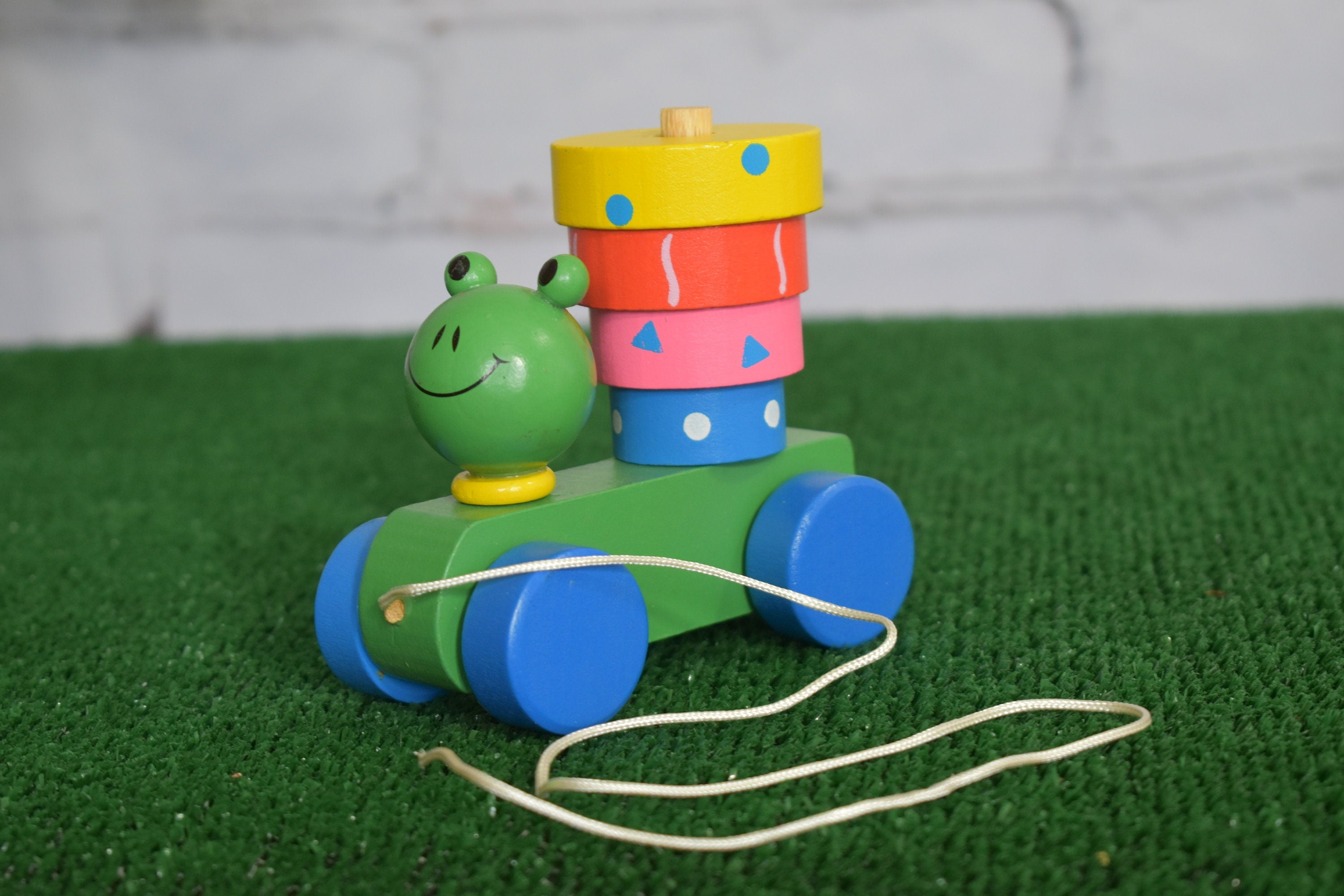 Child-Safe Artistic Handmade Adjustable Frog Wooden Pull Toy / Toddler Gift / Return Gifts